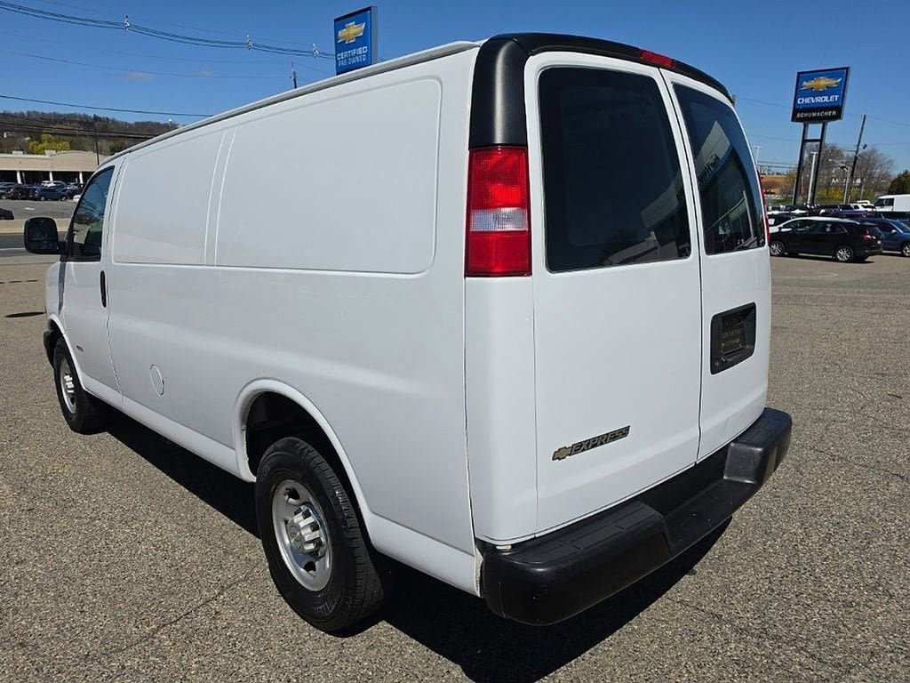 Used 2021 Chevrolet Express 2500 RWD image 5