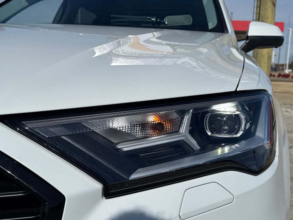 Used 2022 Audi Q7 3.0T Prestige image 11