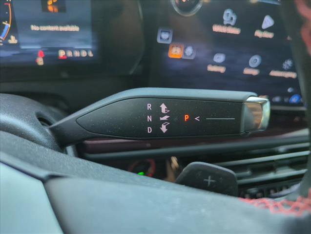 Used 2024 Chevrolet Traverse RS FWD image 13