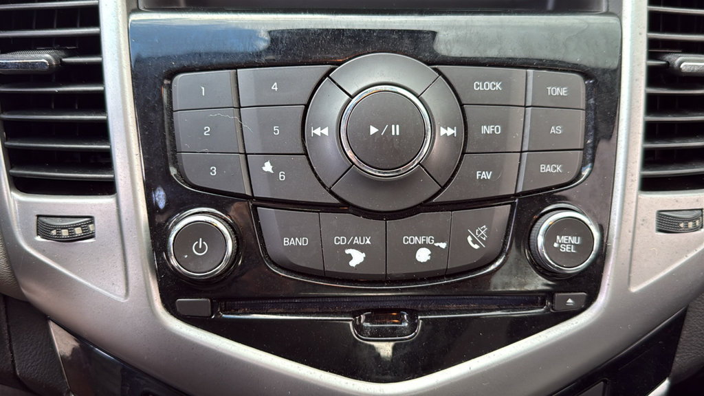 Used 2014 Chevrolet Cruze LS FWD image 32