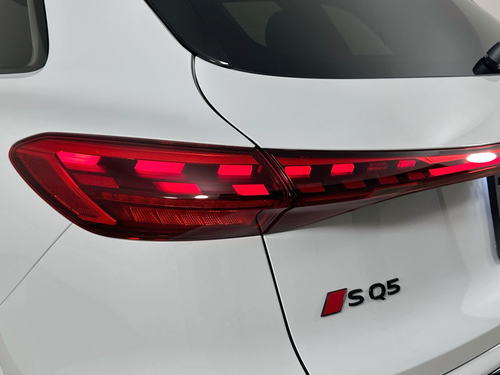 New 2026 Audi SQ5 Premium Plus AWD/4WD image 12