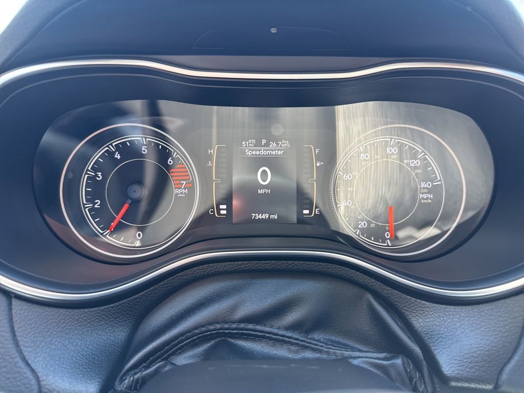 Used 2019 Jeep Cherokee Latitude w/ Popular Appearance Group image 10