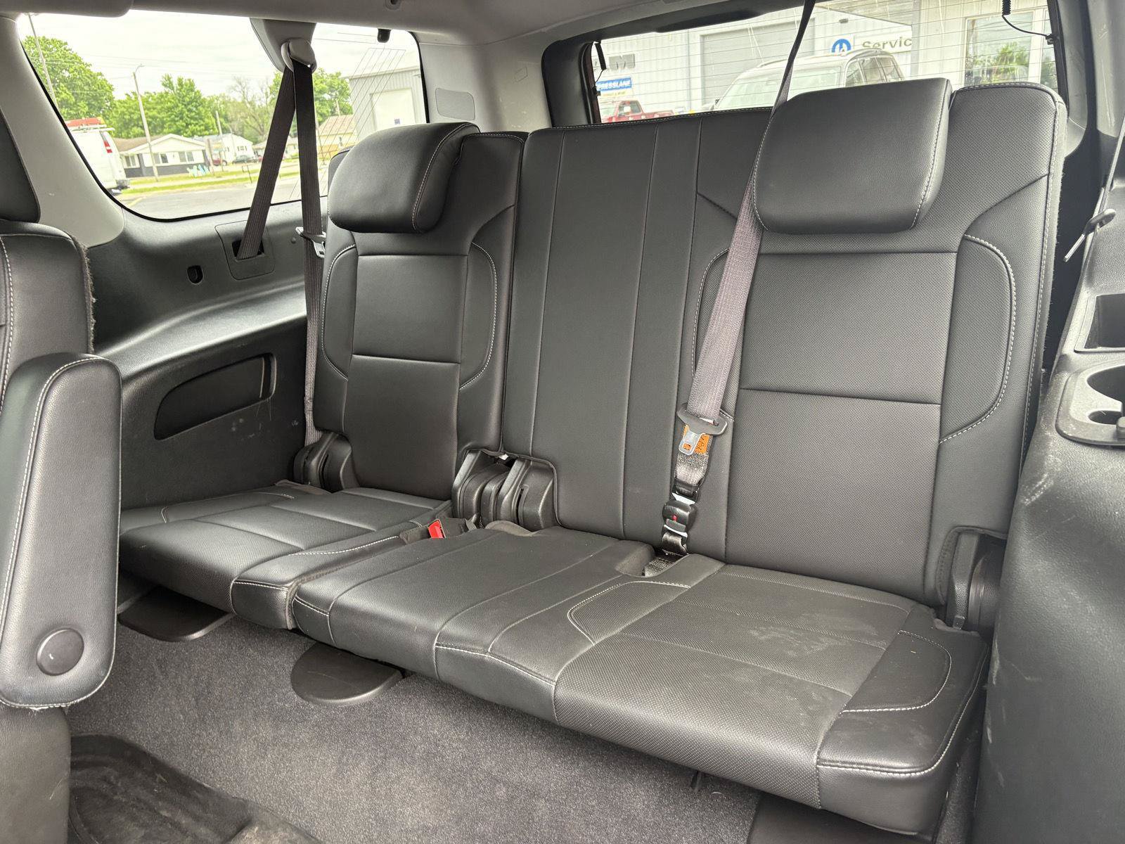 Used 2020 Chevrolet Suburban Premier AWD/4WD image 18