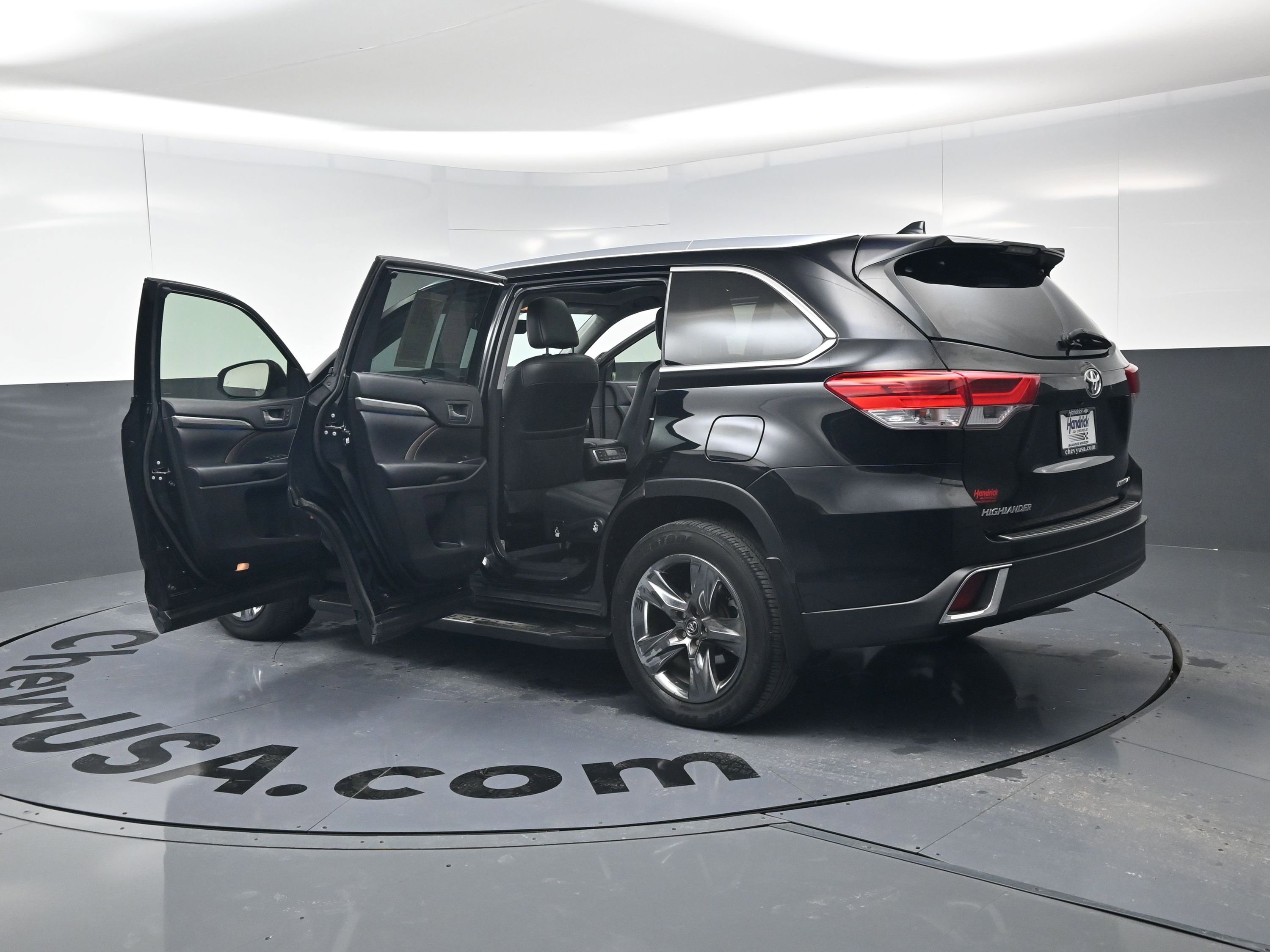 Used 2018 Toyota Highlander Limited Platinum w/ Protection Package #3 image 28