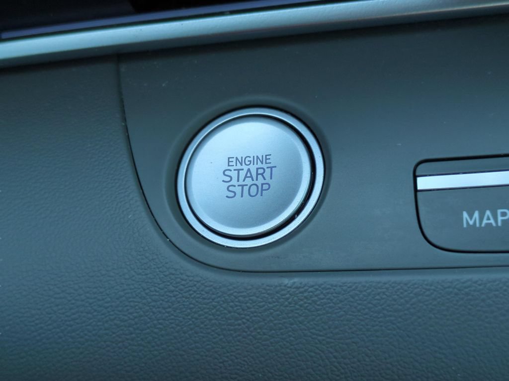 Certified 2024 Hyundai Elantra SEL FWD image 23