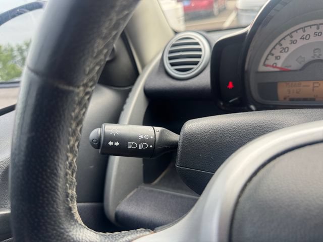 Used 2015 smart fortwo pure RWD image 16