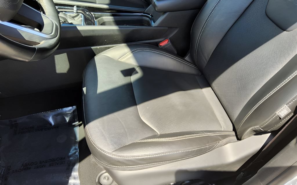 Used 2022 Jeep Compass High Altitude AWD/4WD image 23