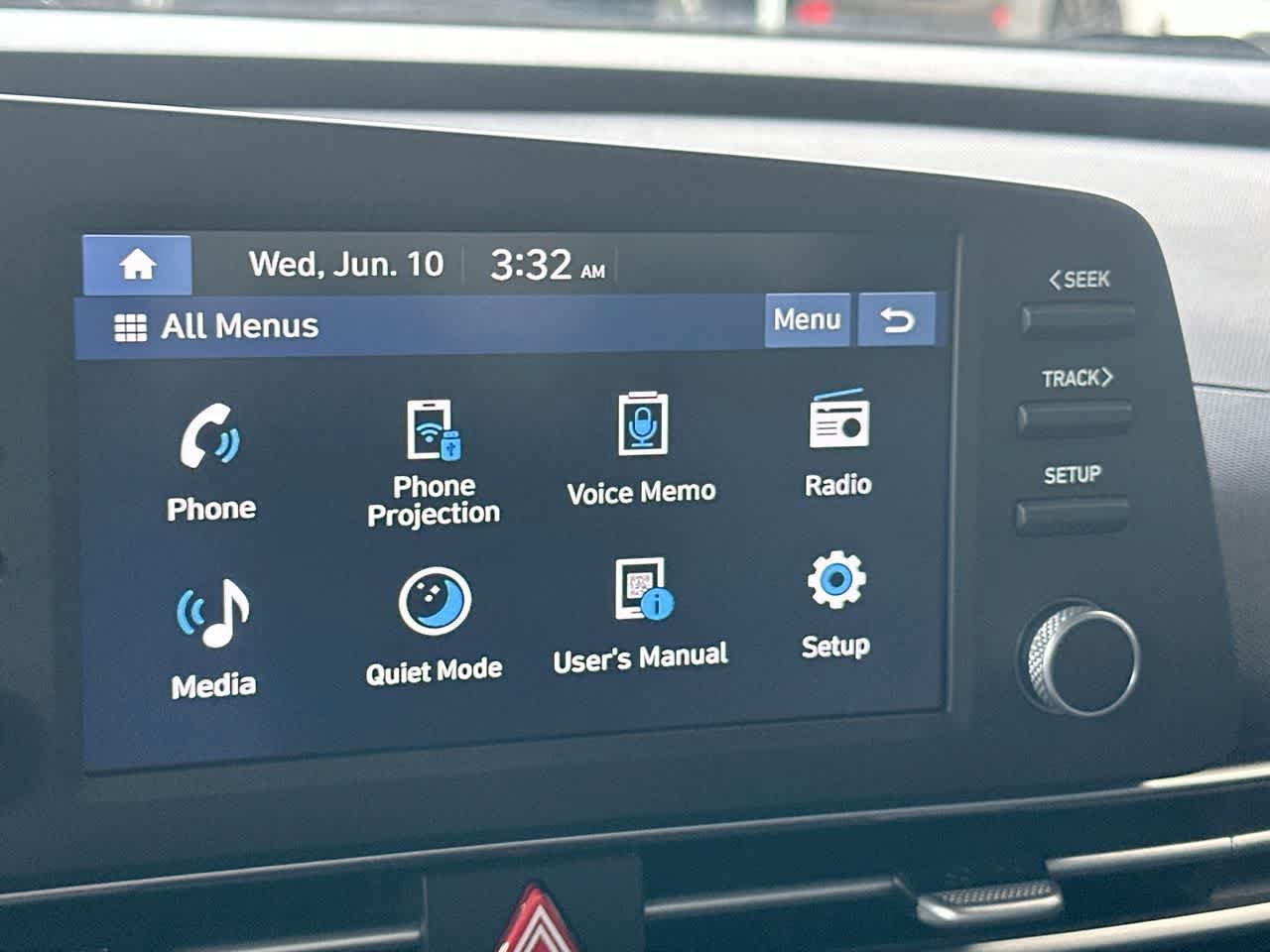 Used 2026 Hyundai Elantra SE FWD image 18