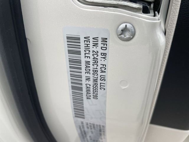 Used 2021 Chrysler Pacifica Touring-L w/ Premium & Safety Sphere Group image 34