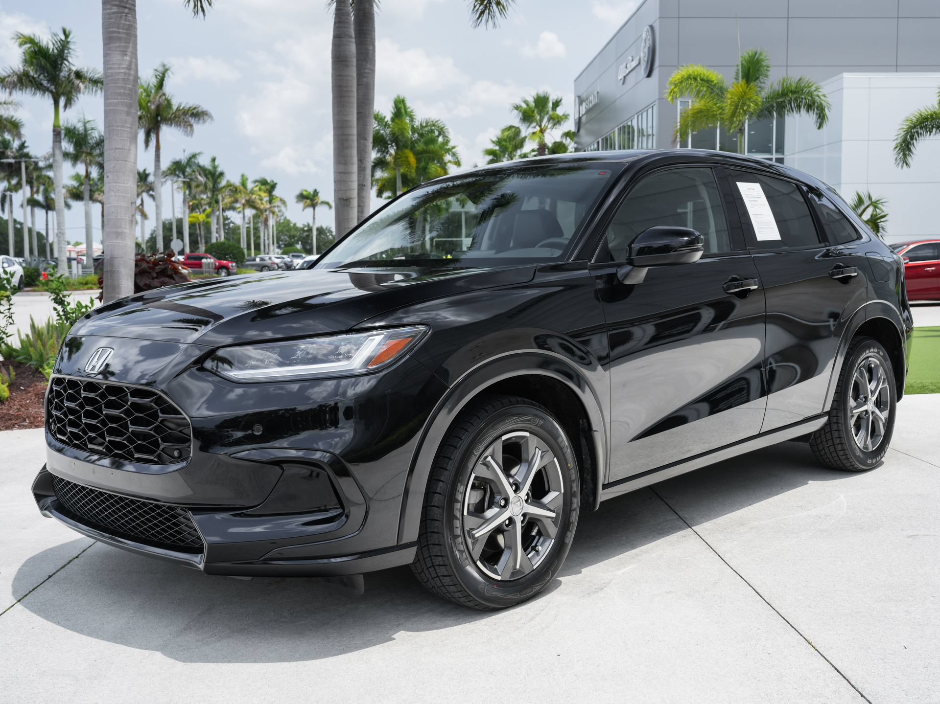 Used 2024 Honda HR-V EX-L image 5