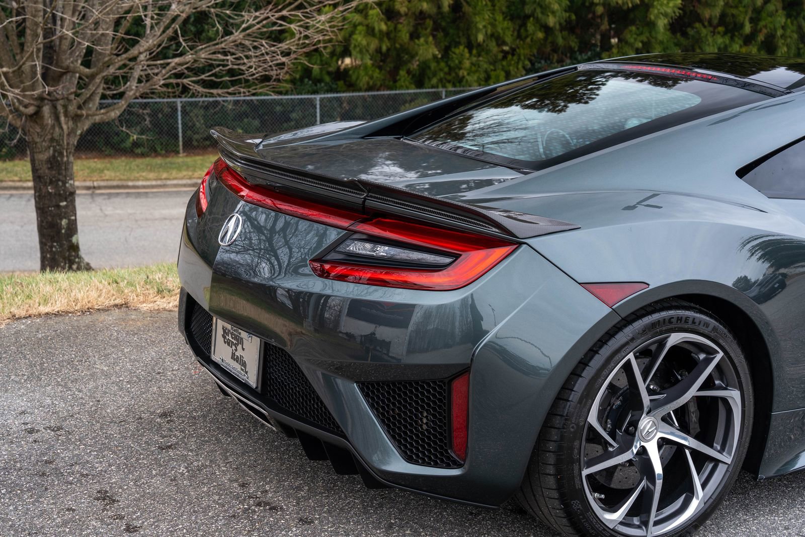 Used 2017 Acura NSX image 11