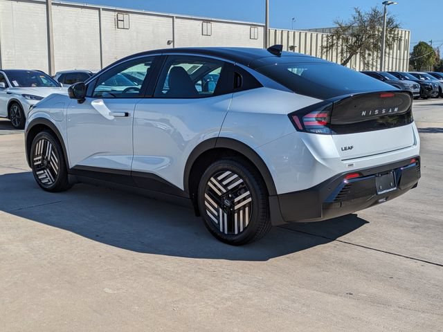 New 2026 Nissan Leaf SV+ w/ Illuminated Package FWD image 8