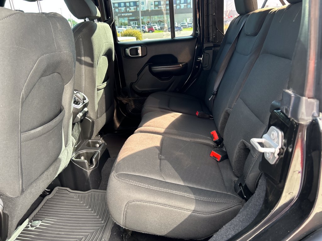 Used 2019 Jeep Wrangler Unlimited Sport S AWD/4WD image 27