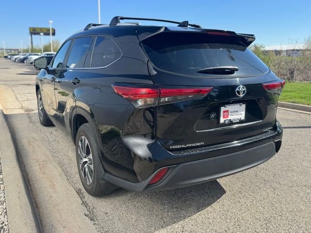 Certified 2023 Toyota Highlander XLE AWD/4WD image 43
