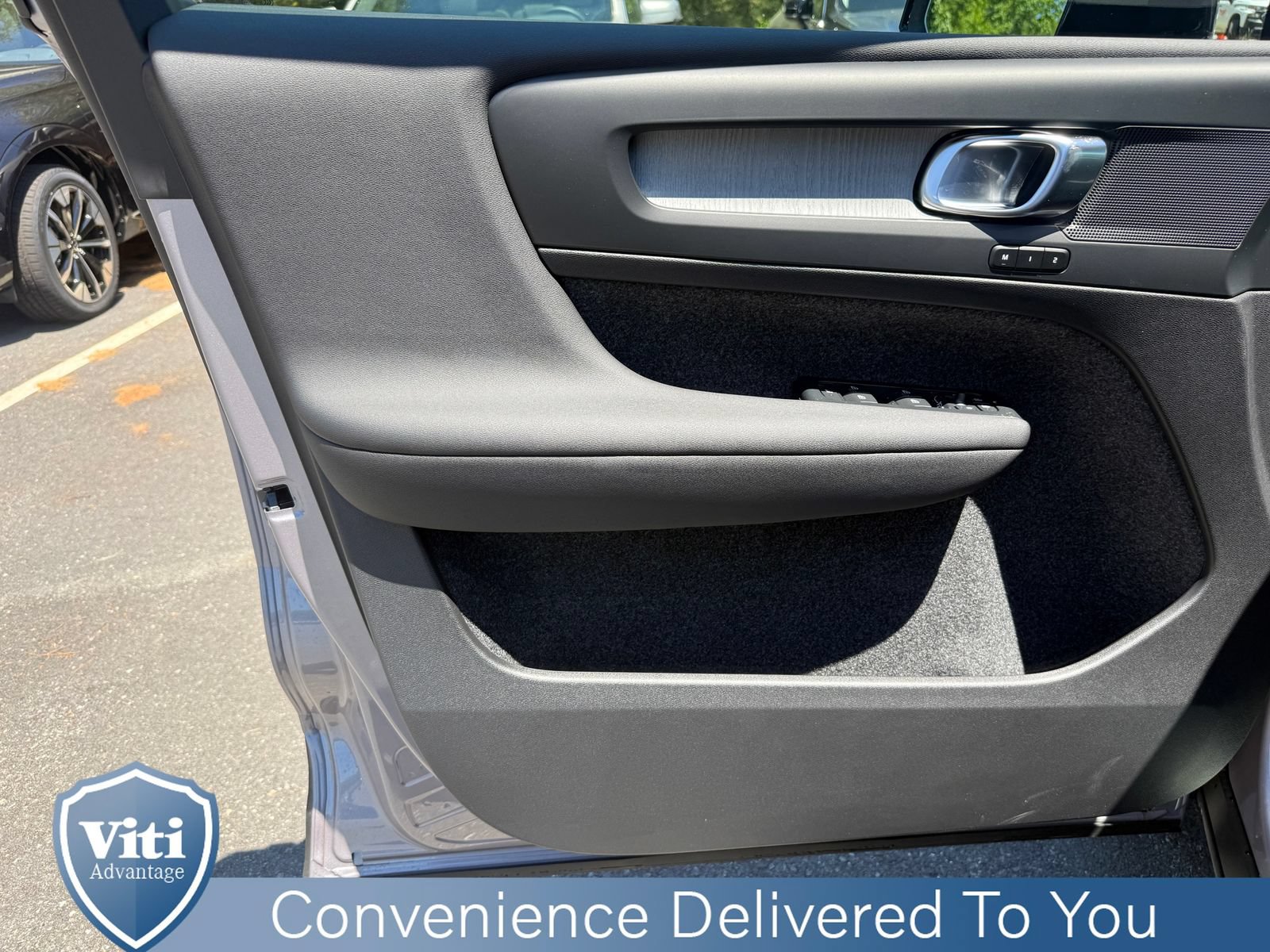 New 2026 Volvo XC40 B5 Core w/ Protection Package Premier AWD/4WD image 11
