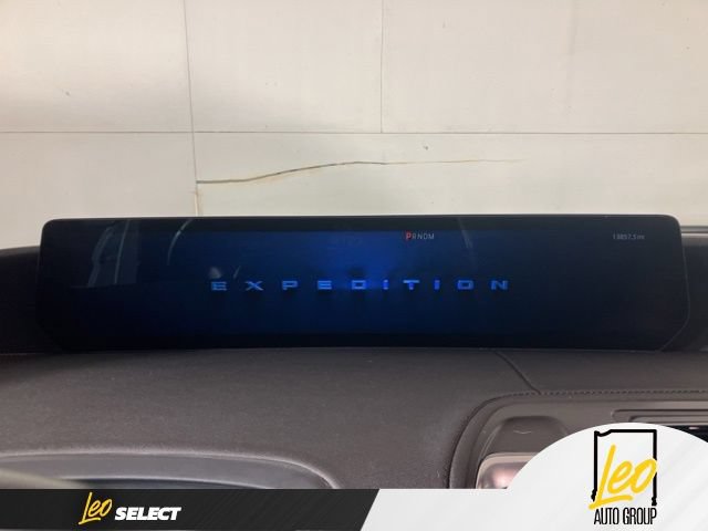 Used 2025 Ford Expedition Tremor AWD/4WD image 14