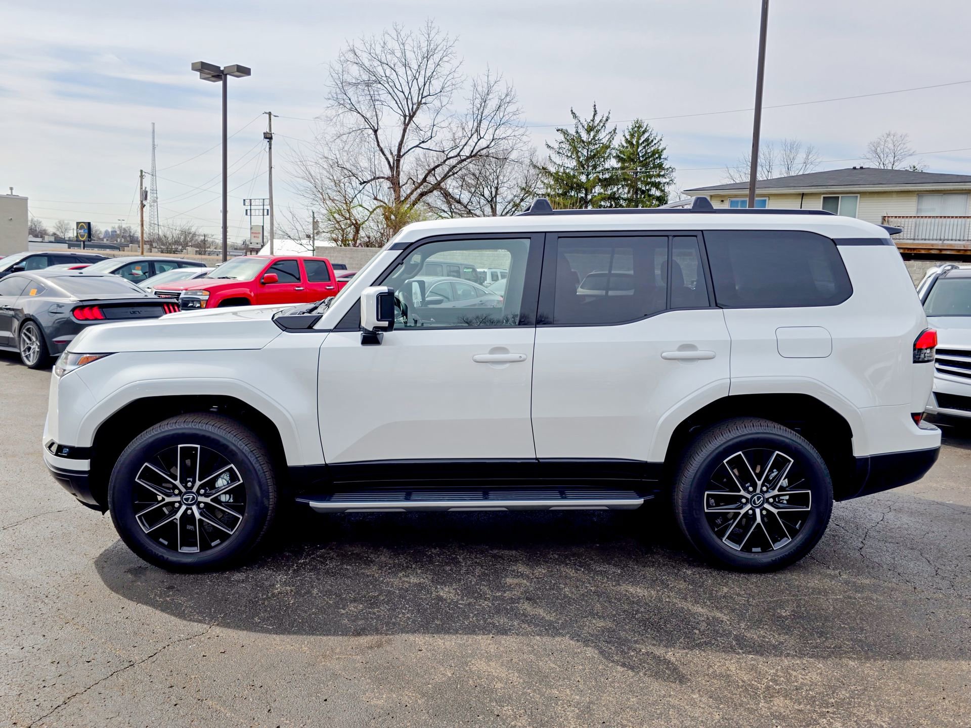 Used 2026 Lexus GX 550 w/ Accessory Package (2T) image 13