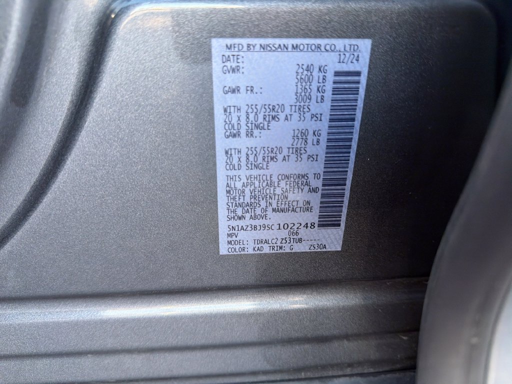 Certified 2025 Nissan Murano SV FWD image 30