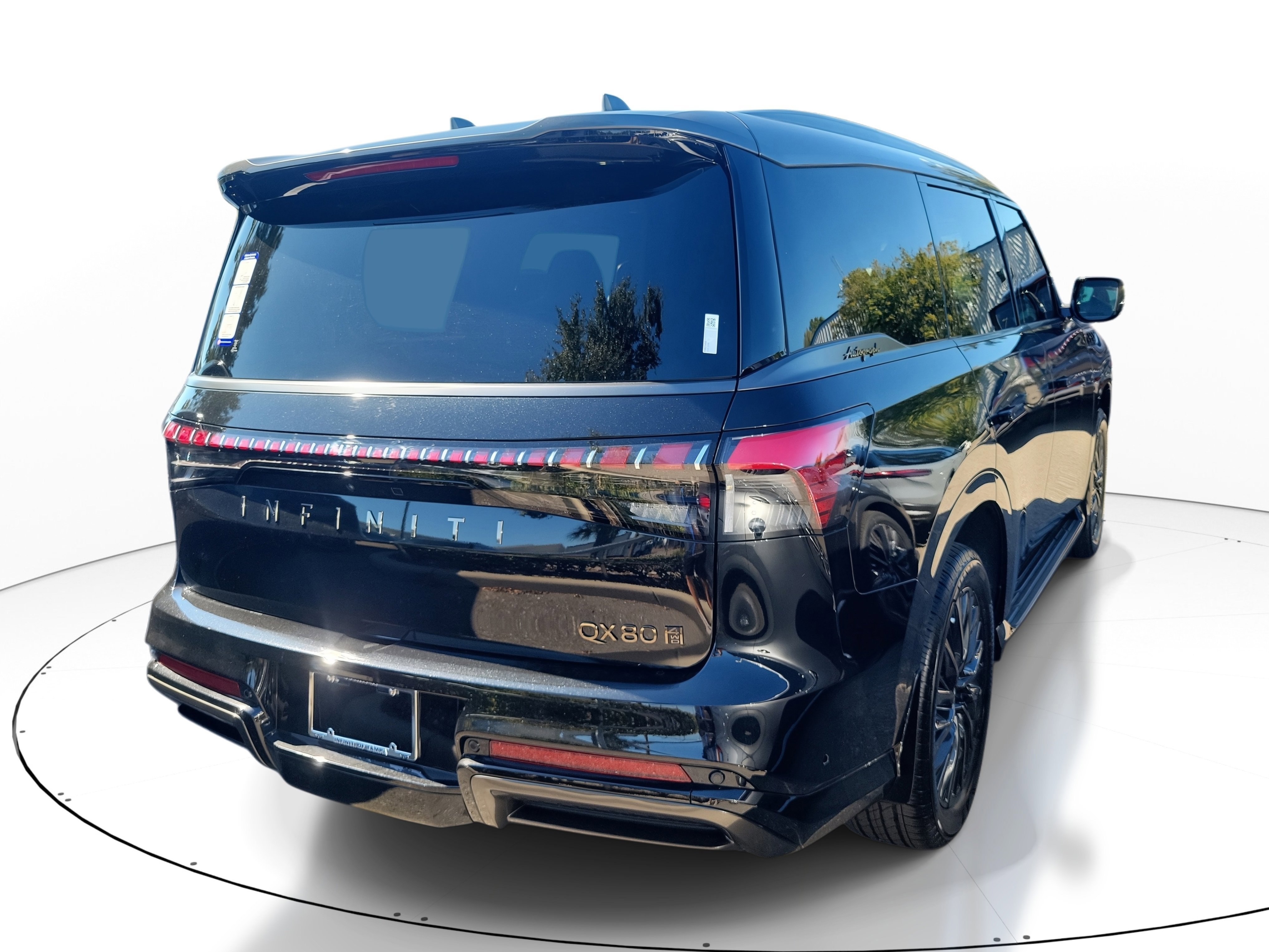 New 2026 INFINITI QX80 Autograph w/ Premium Cargo Package image 3