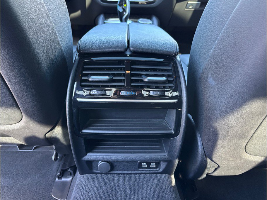 Used 2020 BMW M550i xDrive w/ Executive Package AWD/4WD image 44