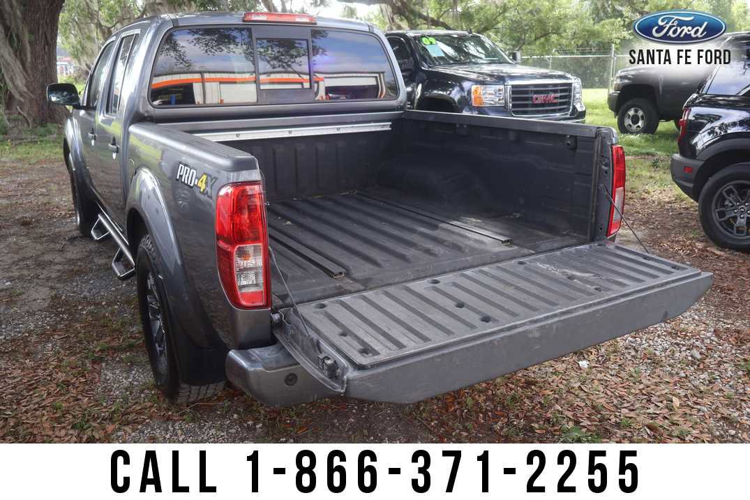 Used 2018 Nissan Frontier PRO-4X AWD/4WD image 7