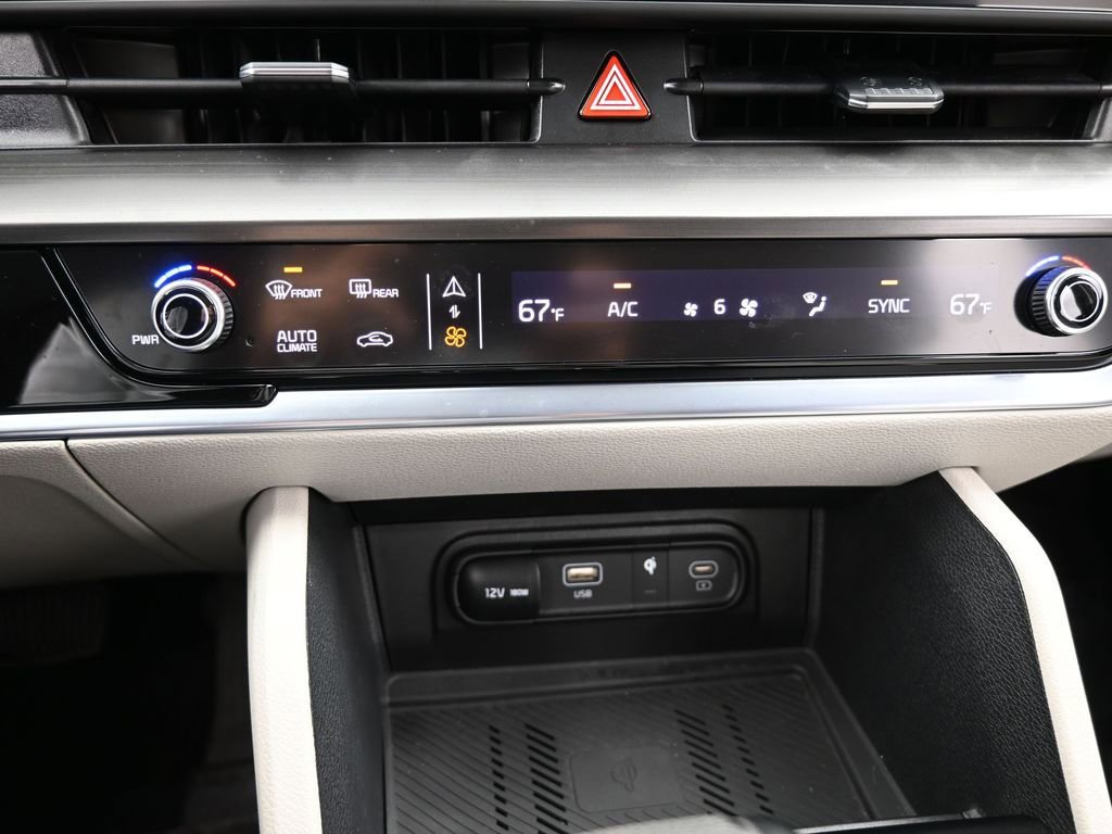 Used 2024 Kia Sportage EX image 25