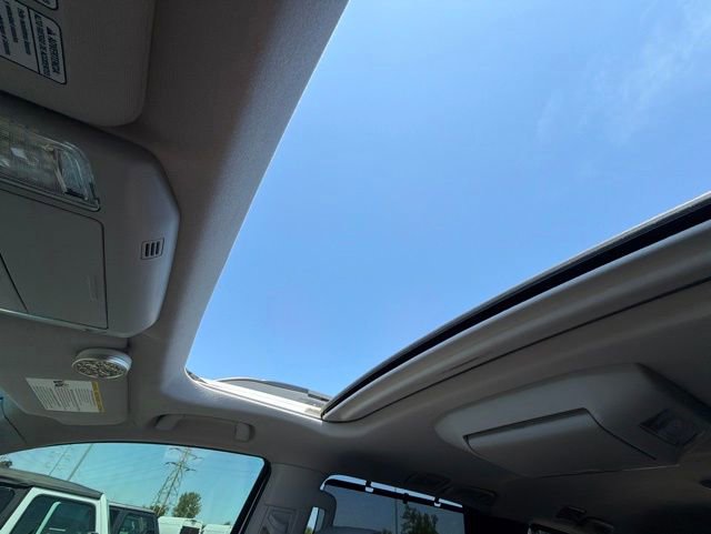 Used 2017 Toyota Sequoia Platinum AWD/4WD image 12