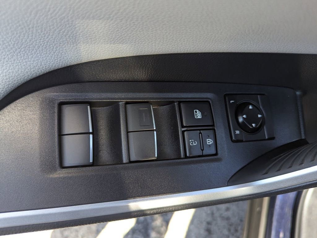 Used 2019 Toyota RAV4 Limited w/ Advanced Technology Package image 16