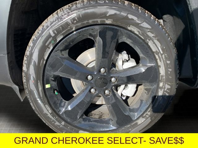 New 2025 Jeep Grand Cherokee Limited w/ Black Appearance Package image 11