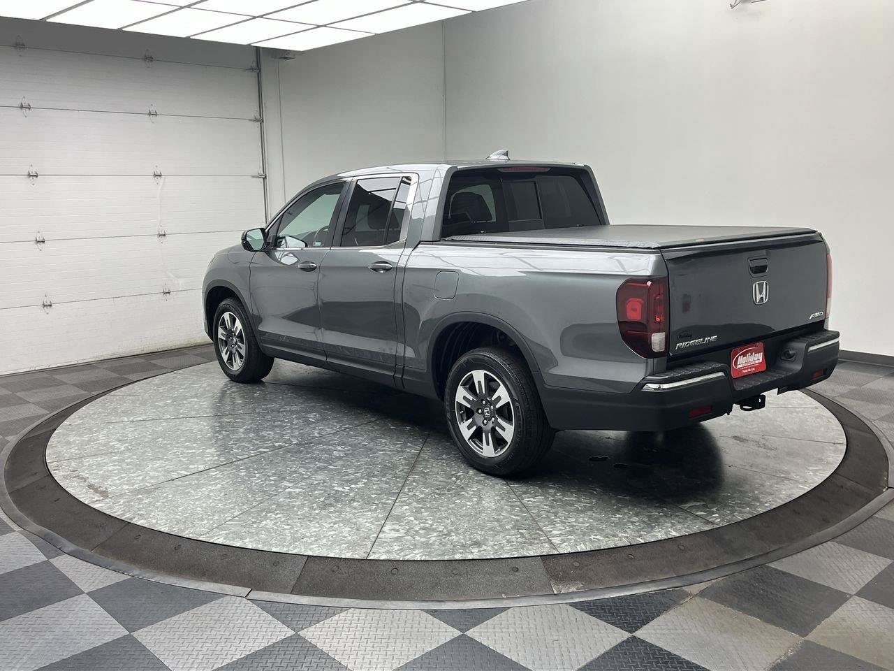 Used 2019 Honda Ridgeline RTL-T image 2