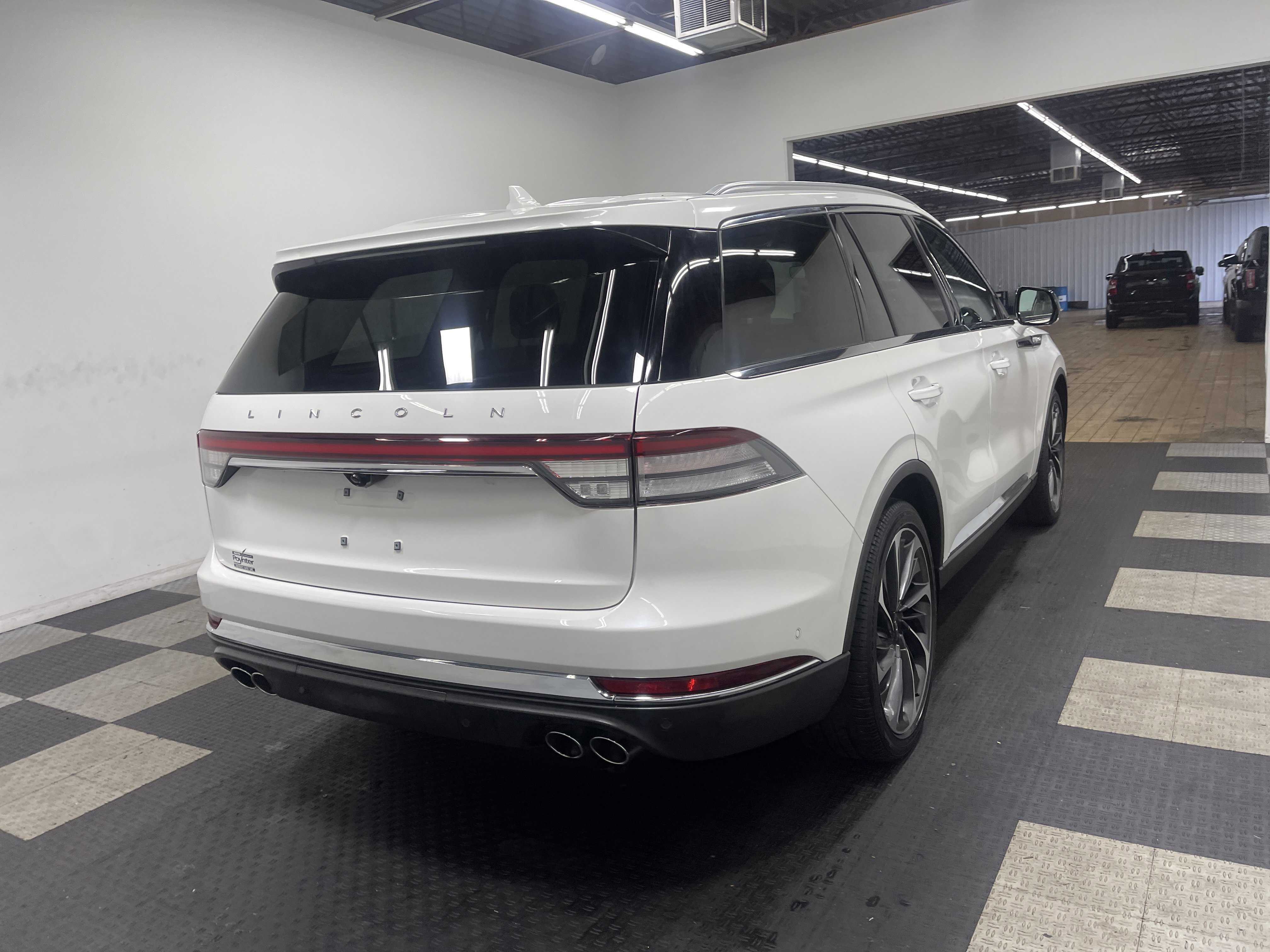 Used 2022 Lincoln Aviator Reserve w/ Equipment Group 201A image 5