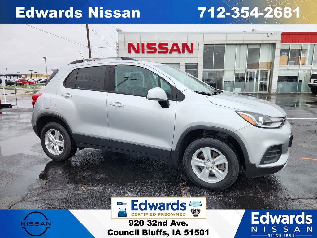 Used 2021 Chevrolet Trax LT AWD/4WD image 1