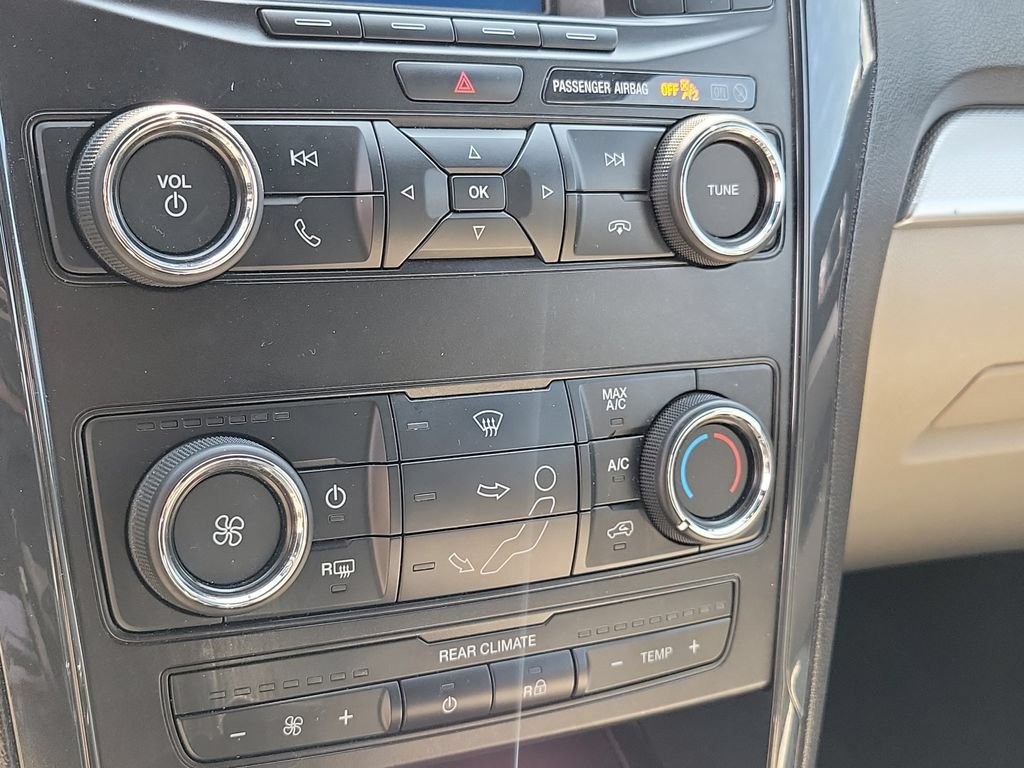 Used 2018 Ford Explorer FWD image 33