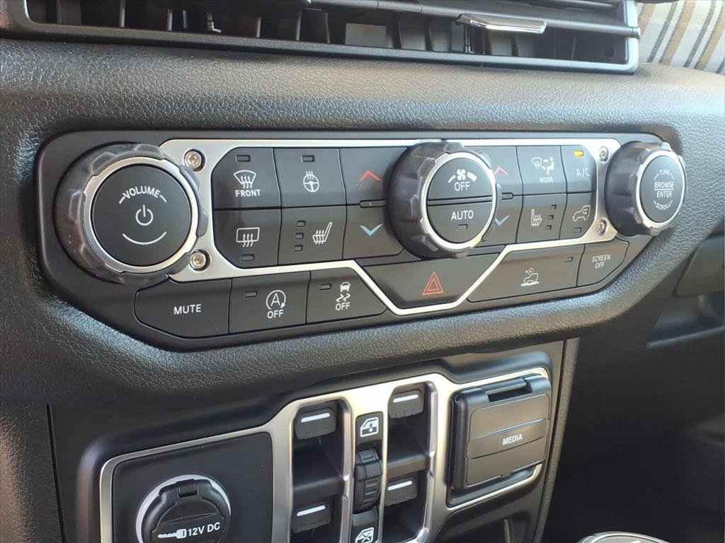 New 2026 Jeep Gladiator Overland AWD/4WD image 11