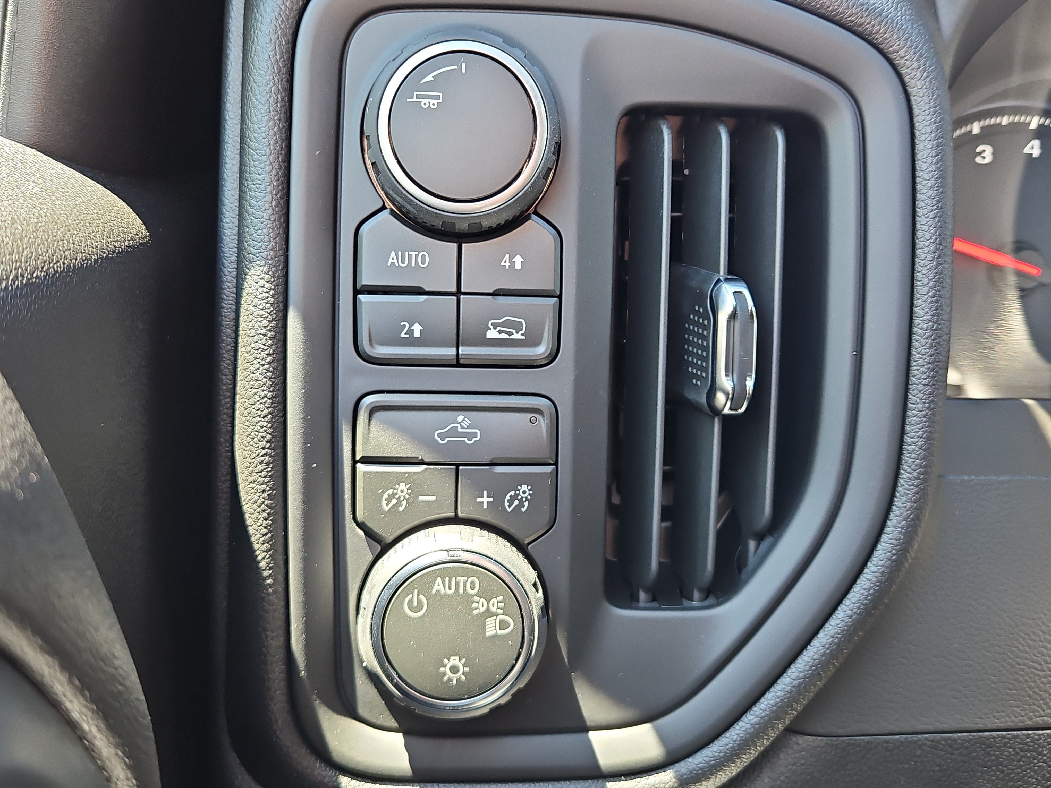 New 2026 Chevrolet Silverado 1500 Custom AWD/4WD image 21