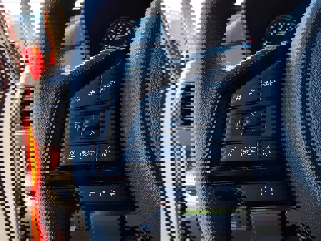 Certified 2025 Subaru Crosstrek 2.0i Premium image 38