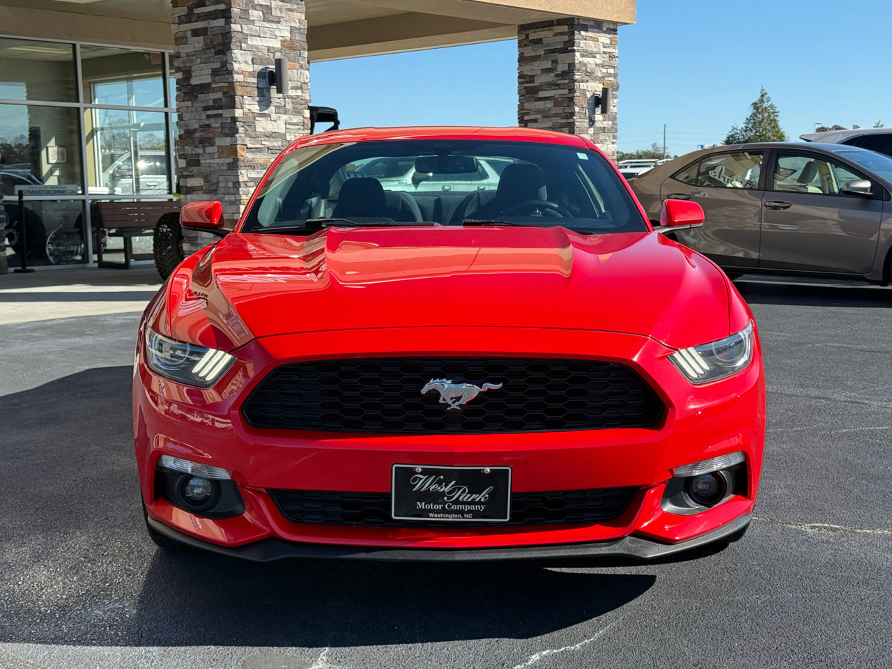 Used 2017 Ford Mustang Coupe image 7