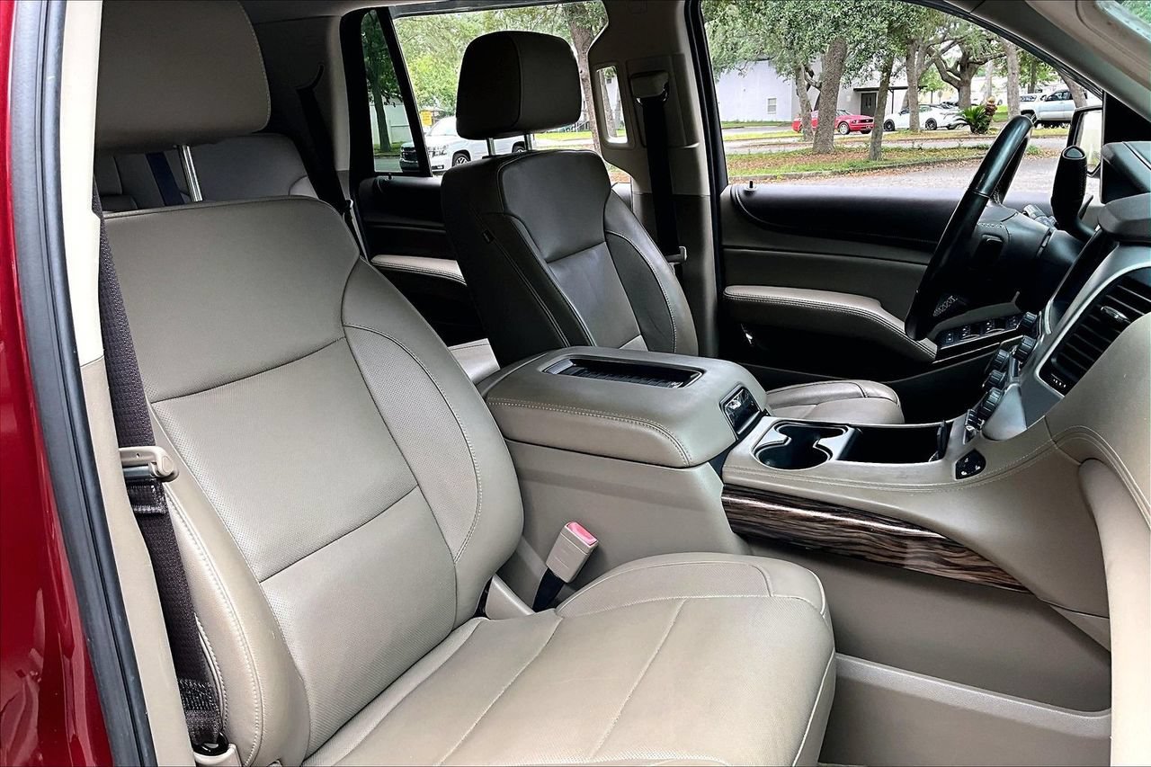 Used 2017 GMC Yukon SLT w/ Premium Edition RWD image 29