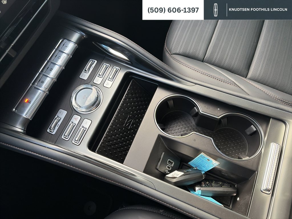 Used 2026 Lincoln Nautilus Reserve AWD/4WD image 24