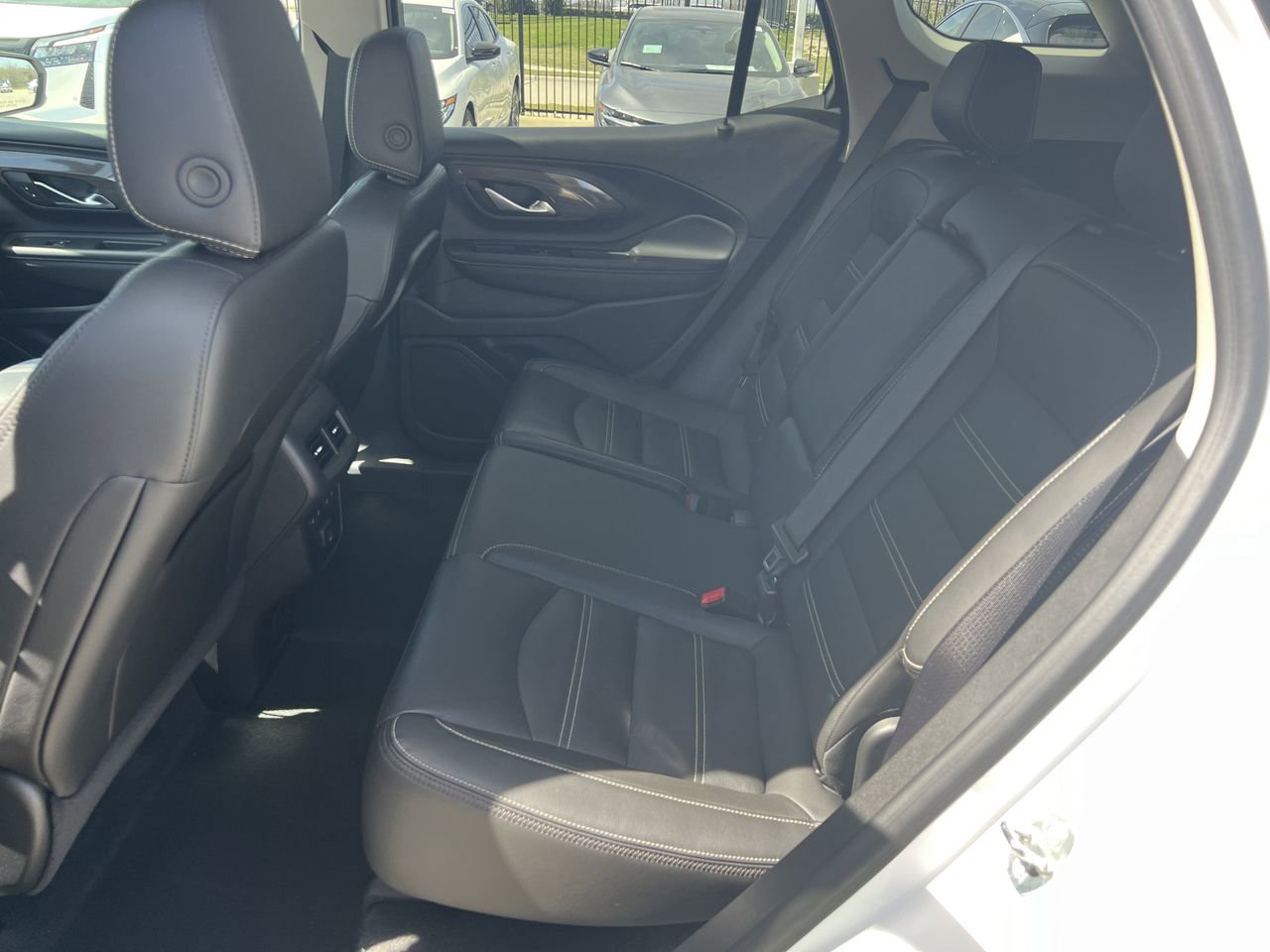 Used 2024 GMC Terrain Denali w/ Denali Premium Package image 15