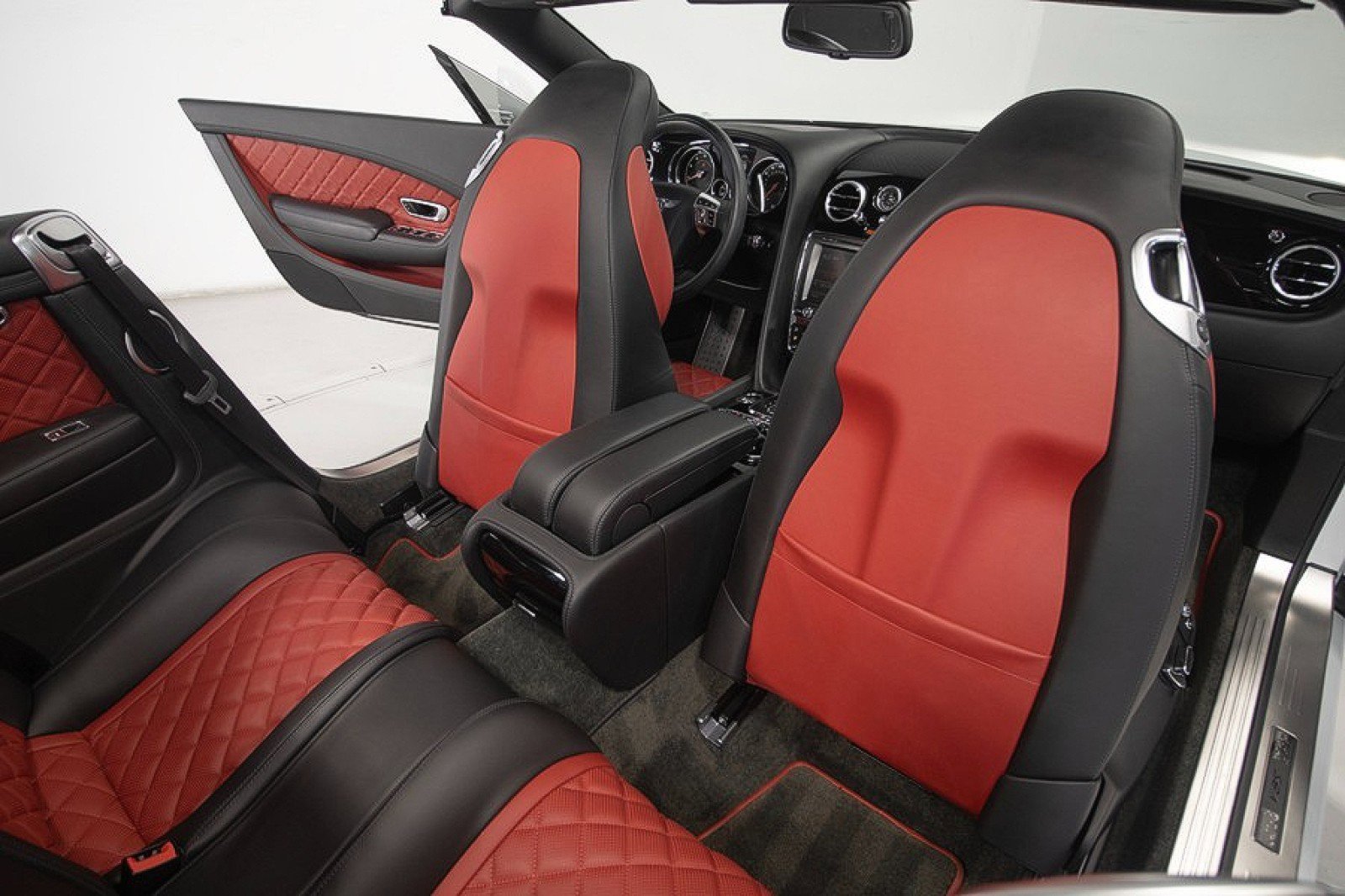Used 2017 Bentley Continental GT V8 S image 49