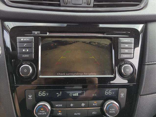 Used 2019 Nissan Rogue SV image 18