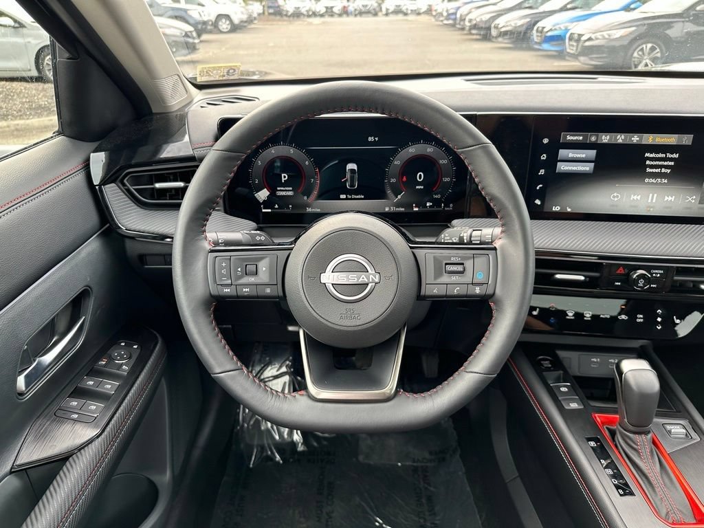 New 2025 Nissan Kicks SR w/ SR Premium Package AWD/4WD image 14