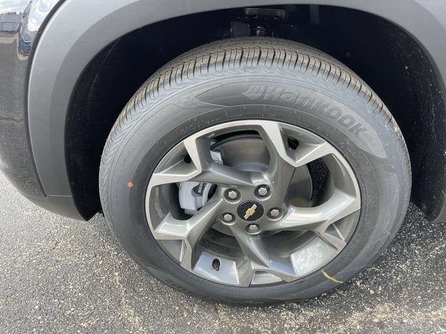 New 2026 Chevrolet Trax LT w/ Driver Confidence Package FWD image 10