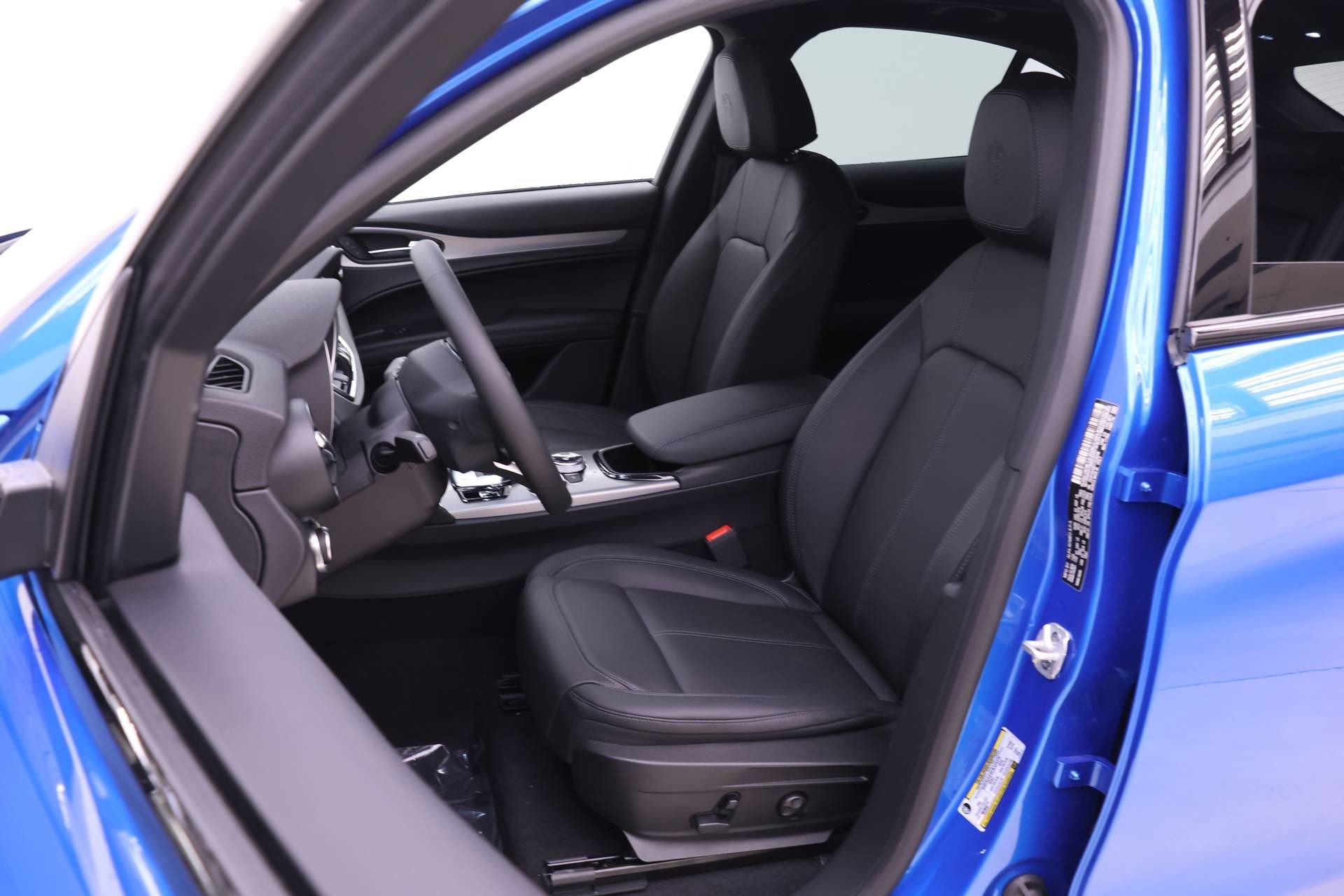 New 2026 Alfa Romeo Stelvio Sprint image 7