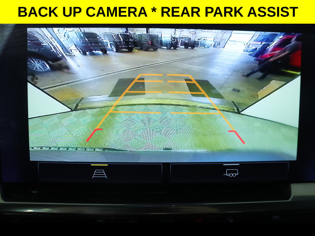 Used 2024 Chevrolet Silverado 1500 LT AWD/4WD image 8