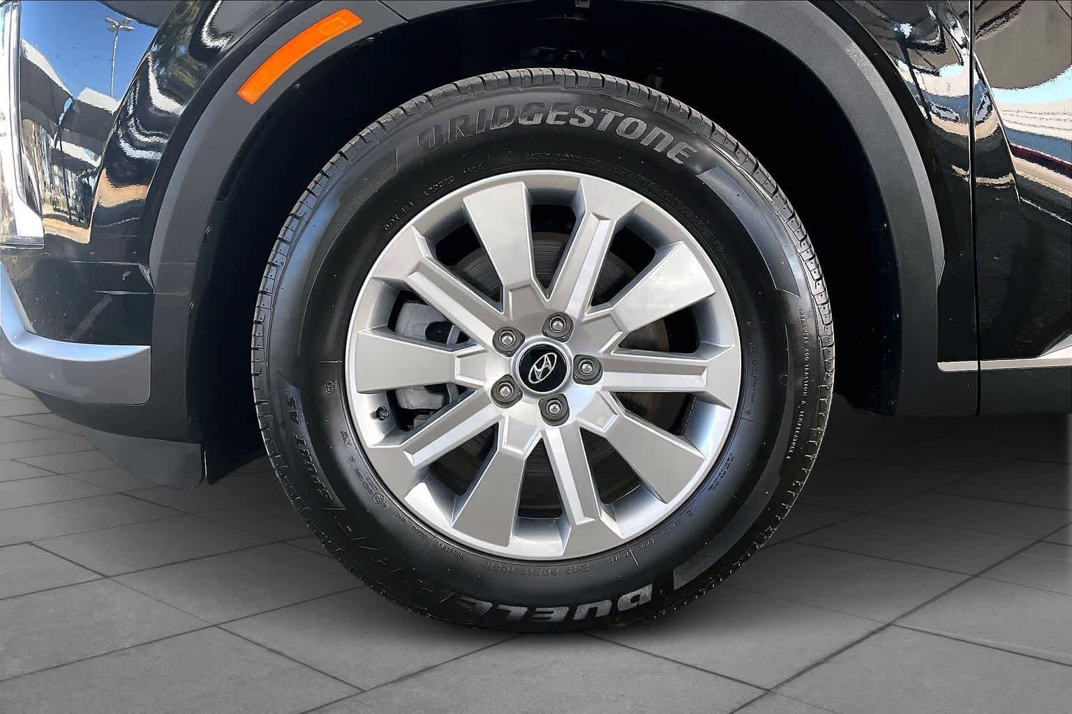 Used 2025 Hyundai Palisade SEL AWD/4WD image 11