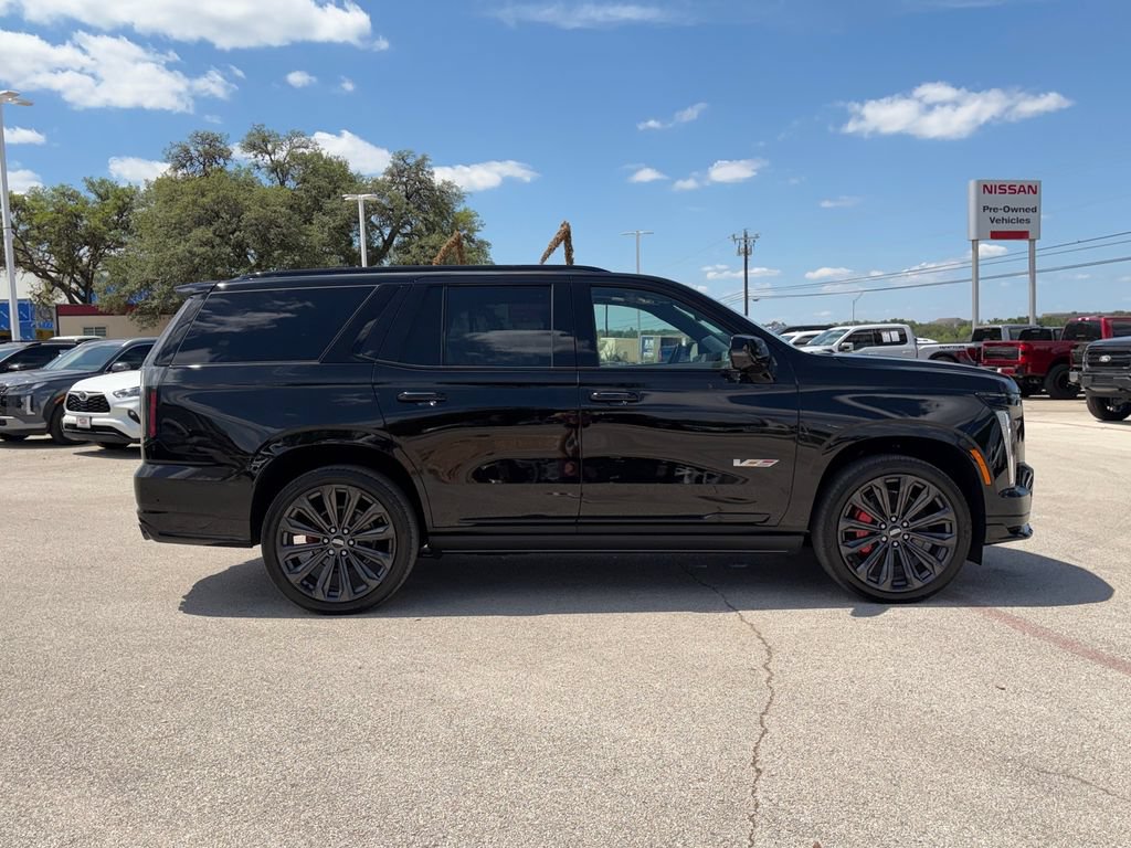 Used 2026 Cadillac Escalade V AWD/4WD image 4