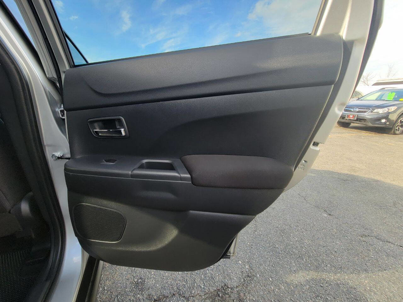 Used 2021 Mitsubishi Outlander Sport ES image 21