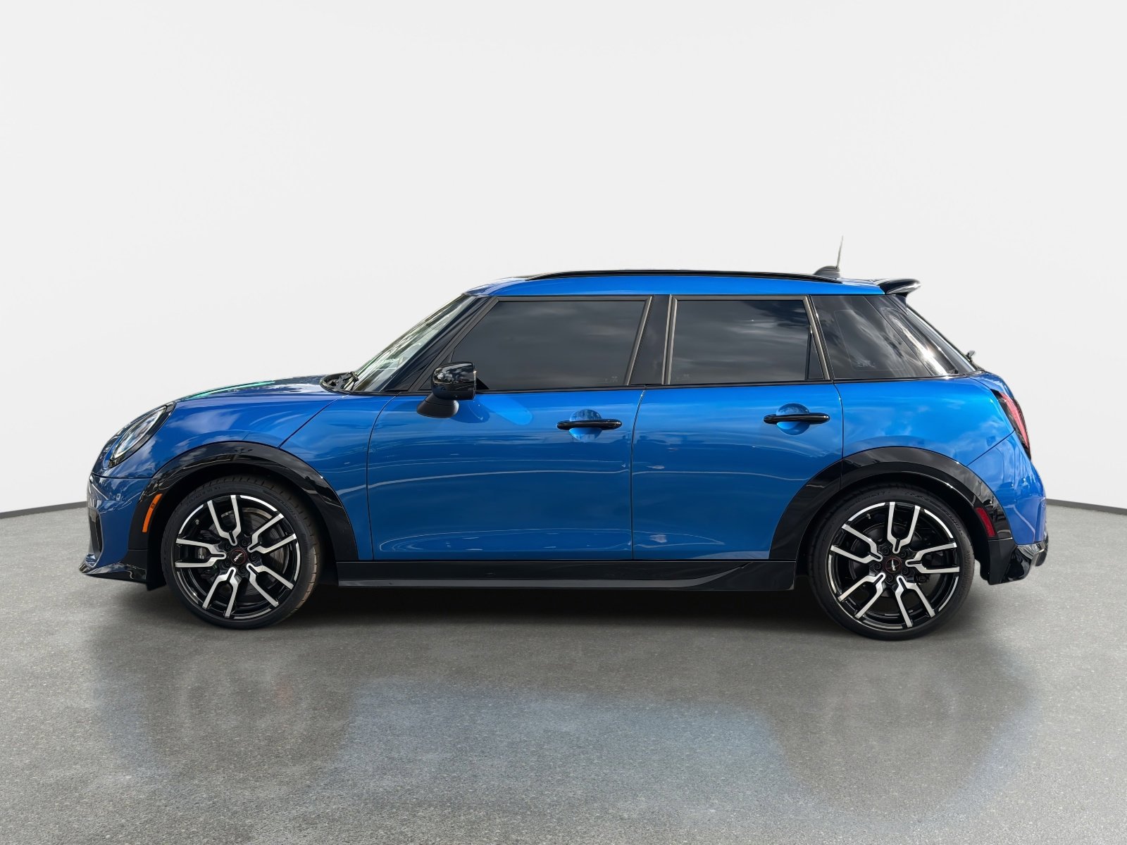 Used 2025 MINI Cooper S image 6
